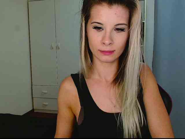 KristineNatural webcam