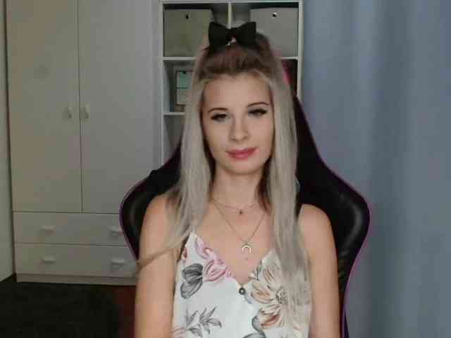 KristineNatural webcam