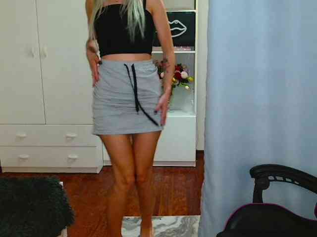 KristineNatural webcam