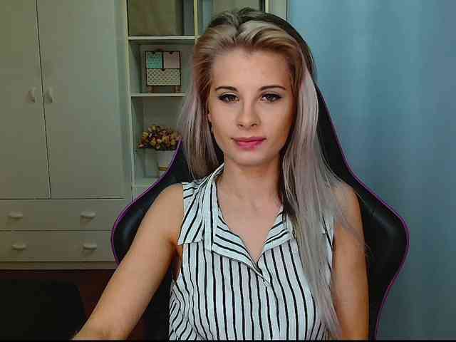 KristineNatural Live Webcam on BongaCams