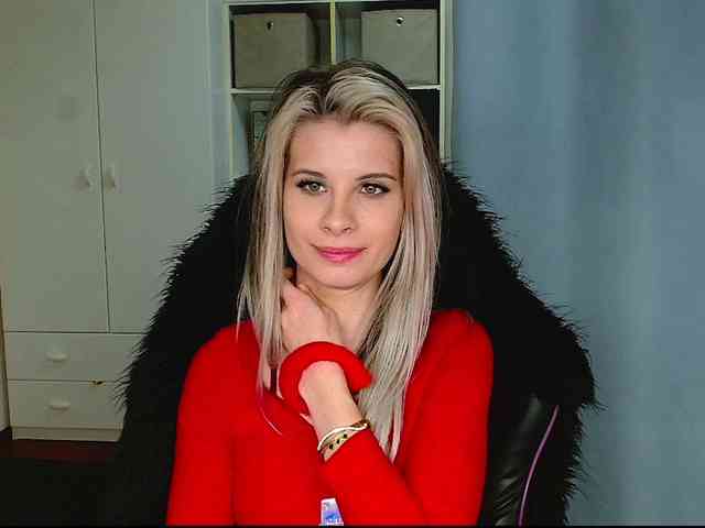 KristineNatural webcam