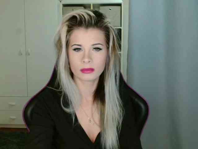 KristineNatural webcam