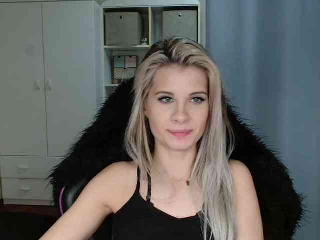 KristineNatural webcam