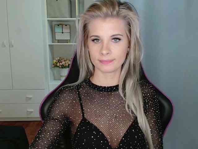 KristineNatural webcam