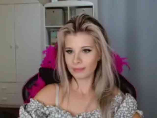 KristineNatural webcam