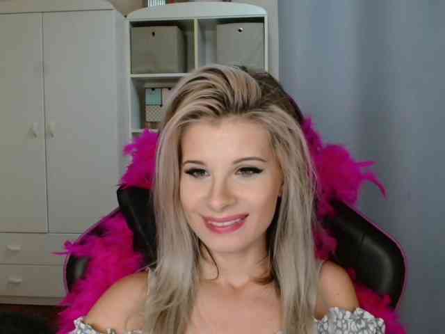 KristineNatural webcam