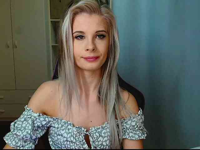 KristineNatural webcam