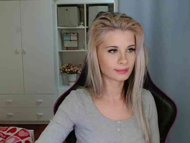 KristineNatural webcam