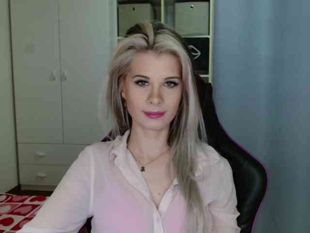 KristineNatural webcam