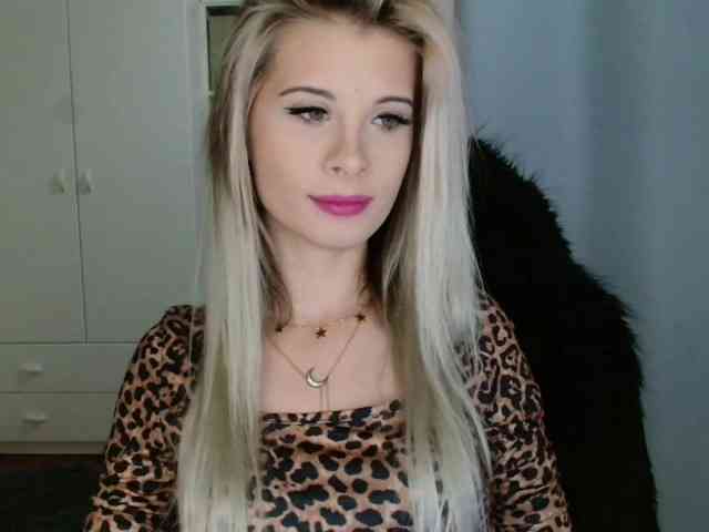 KristineNatural webcam