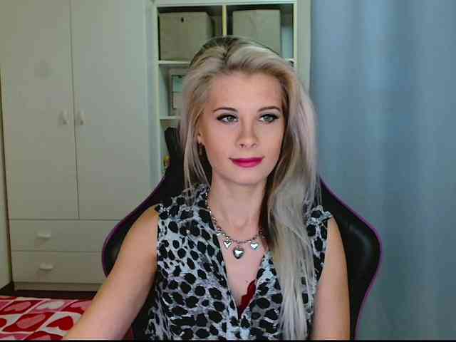 KristineNatural webcam