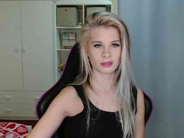 KristineNatural webcam