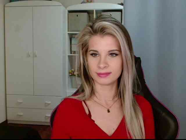 KristineNatural webcam