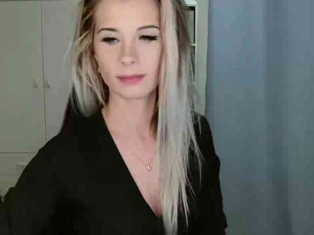 KristineNatural webcam