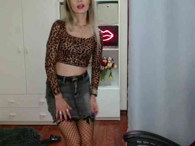 KristineNatural webcam