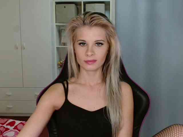 KristineNatural webcam