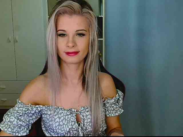 KristineNatural webcam