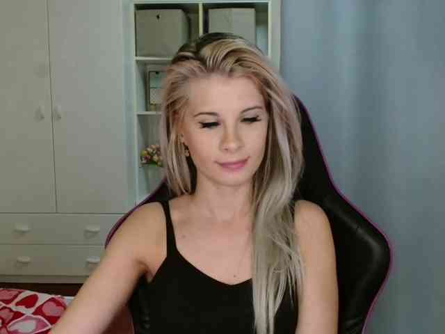 KristineNatural webcam