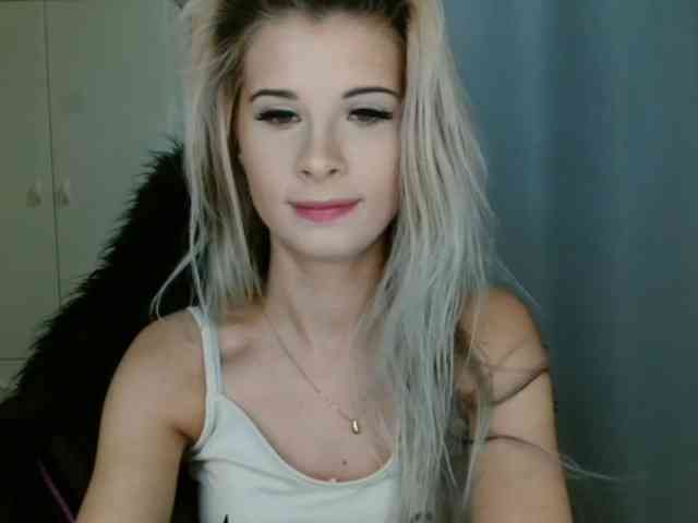 KristineNatural webcam