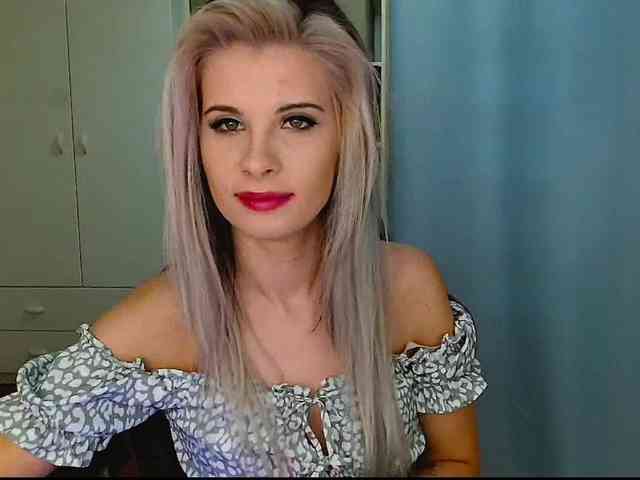 KristineNatural webcam