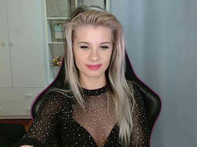 KristineNatural webcam