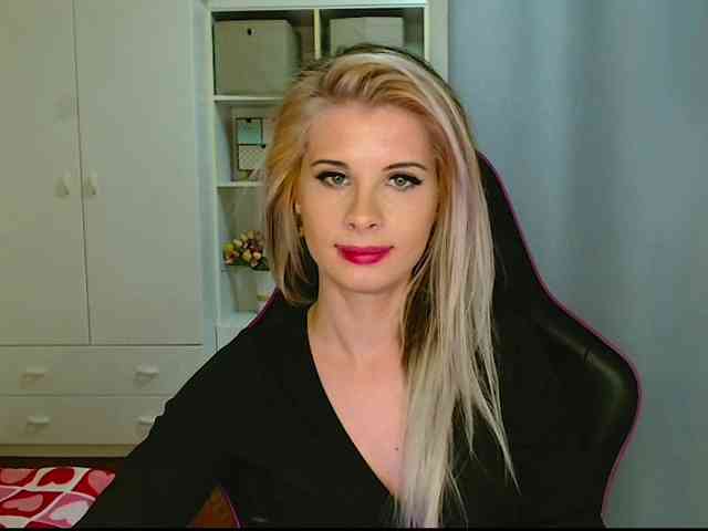 KristineNatural webcam