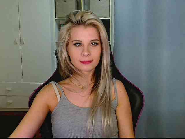 KristineNatural webcam