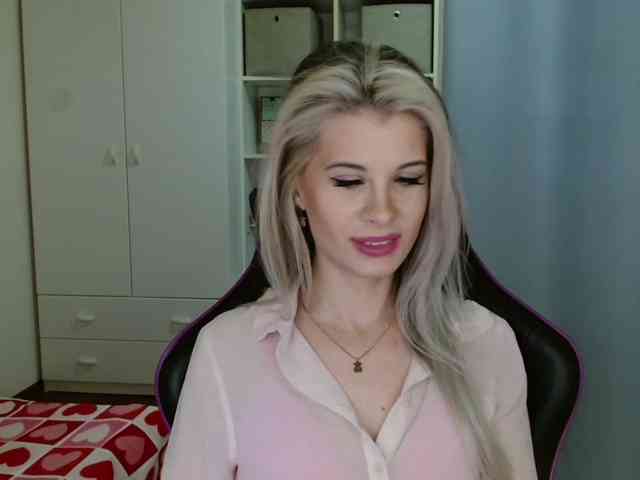 KristineNatural webcam