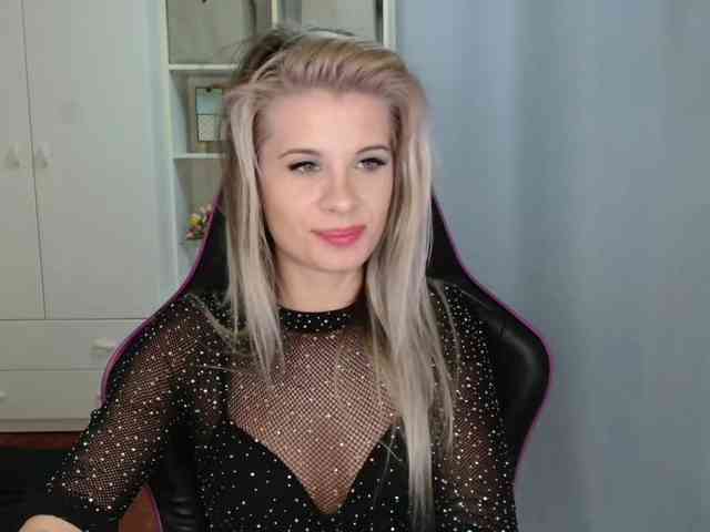 KristineNatural webcam