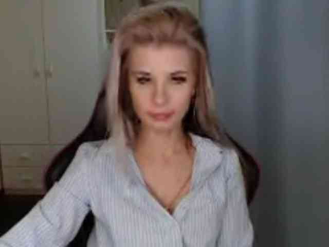 KristineNatural webcam