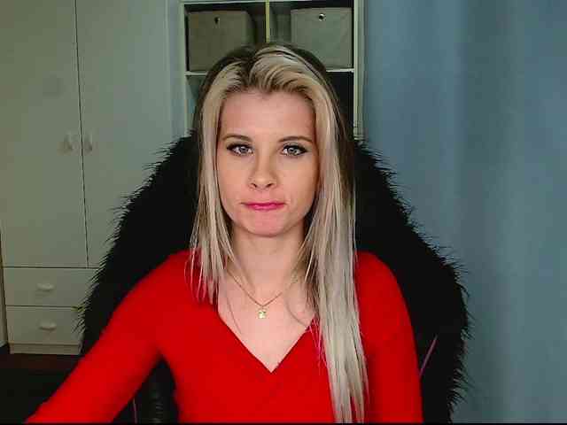 KristineNatural webcam