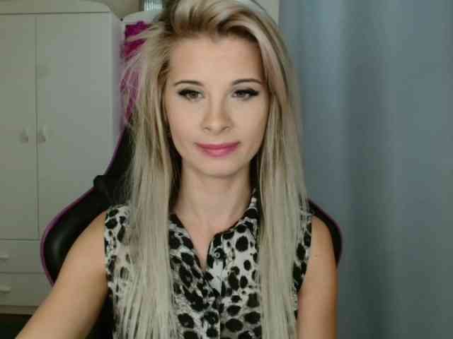 KristineNatural webcam