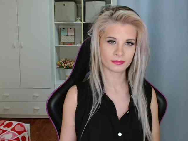 KristineNatural webcam