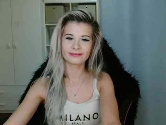 KristineNatural webcam