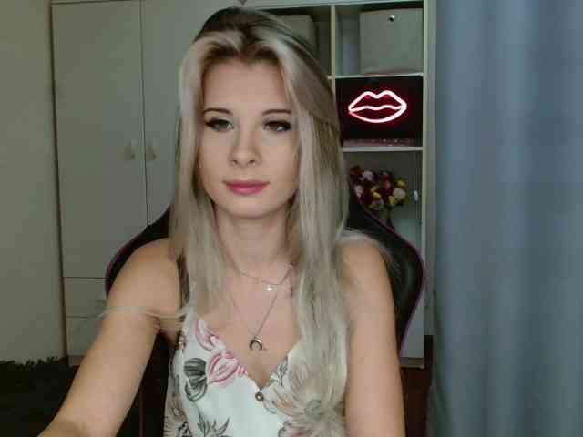 KristineNatural webcam