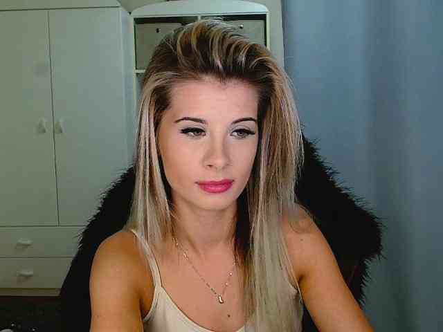 KristineNatural webcam