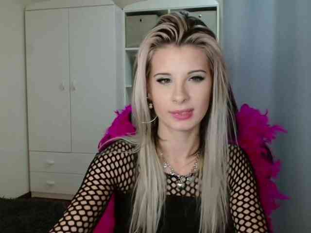 KristineNatural webcam