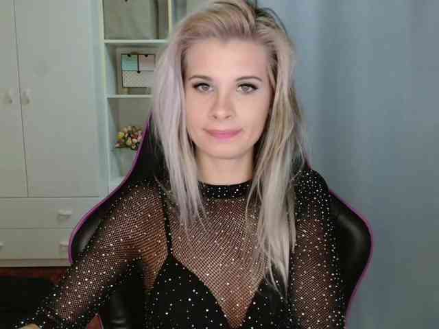 KristineNatural webcam