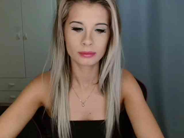 KristineNatural webcam