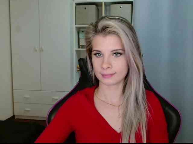 KristineNatural webcam