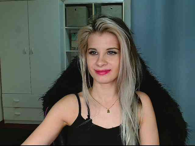 KristineNatural webcam