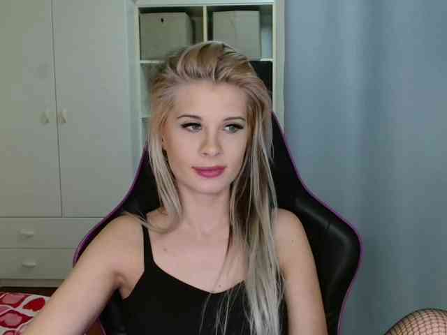 KristineNatural webcam