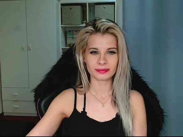 KristineNatural Live Webcam on BongaCams