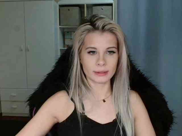 KristineNatural webcam