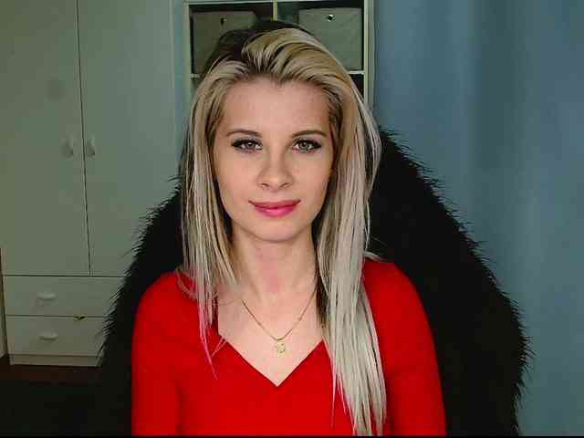 KristineNatural webcam