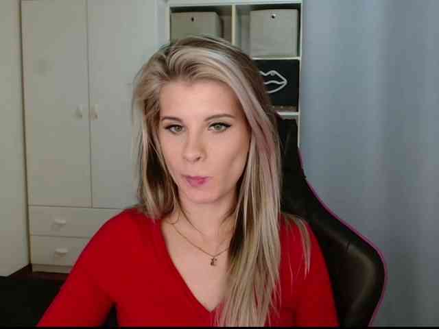 KristineNatural webcam