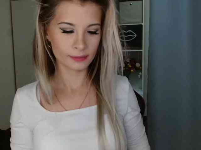 KristineNatural webcam