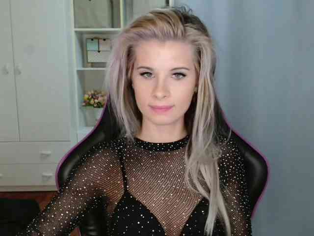 KristineNatural webcam