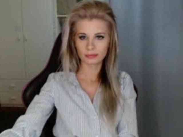 KristineNatural webcam