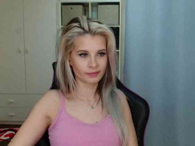KristineNatural webcam